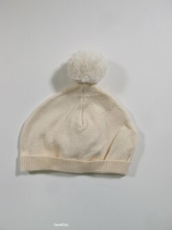 Světlá čepička pro kluky secondhand Světlá čepička pro kluky secondhand