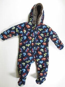 Zimní kombinéza s auty secondhand Zimní kombinéza s auty secondhand