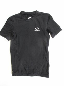 Triko černé funkční secondhand Triko černé funkční secondhand