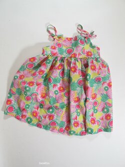 Šaty pro holky s kytkami secondhand Šaty pro holky s kytkami secondhand