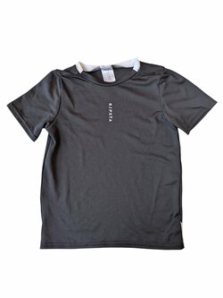 Černé sportovní triko pro kluky secondhand Decathlon Černé sportovní triko pro kluky secondhand Decathlon