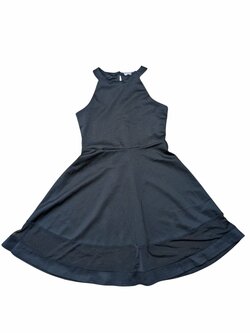 Černé šaty pro holky secondhand Matalan Černé šaty pro holky secondhand Matalan